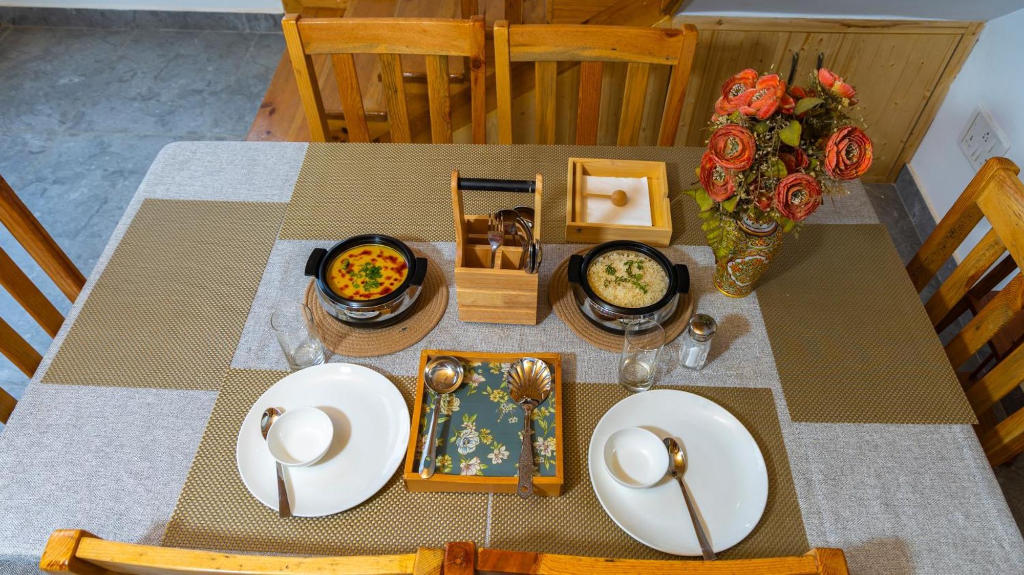 Nandini Cottage, A Premium Boutique Homestay Ranikhet Bagian luar foto